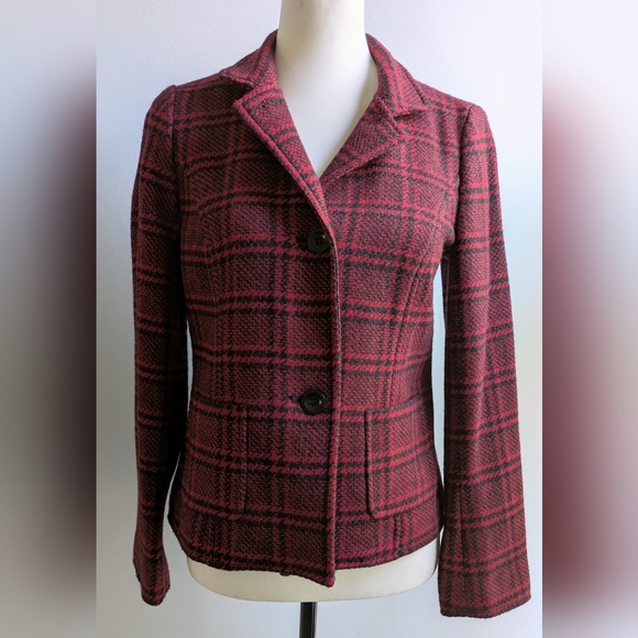 Talbots Jackets & Blazers - ✨HP✨ EUC....Talbots Red and BlackTimeless Classic Plaid Blazer Size 4 Petite